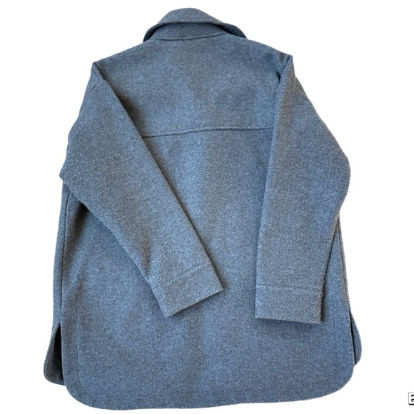 Banana Republic Gray Shacket - Picture 3 of 3